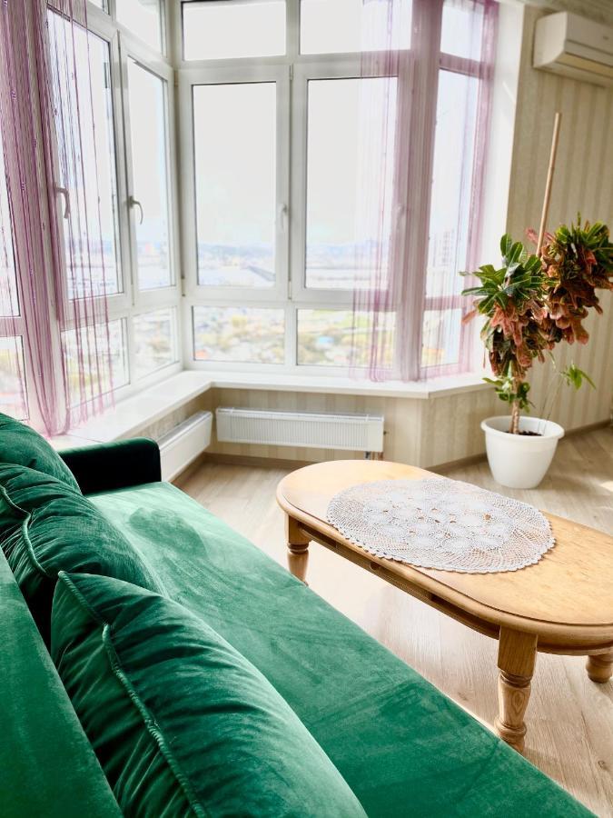 Apartments With Dnipro View Kyiv Exterior photo